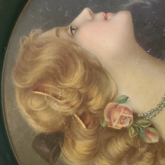 Nice Victorian heavy tray may be reproduction from 50s or 60s?? Not sure of age - Picture 14 of 17